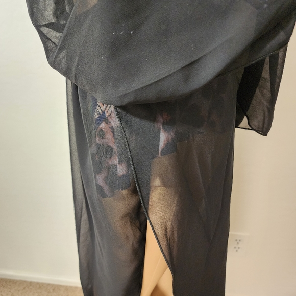 Beach Coverup - Picture 2 of 5